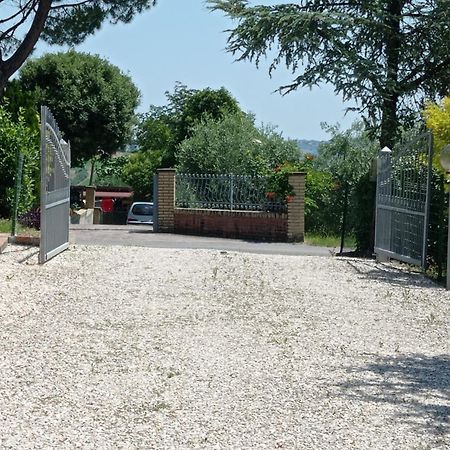 Valdiveltrica Villa Mondavio ภายนอก รูปภาพ